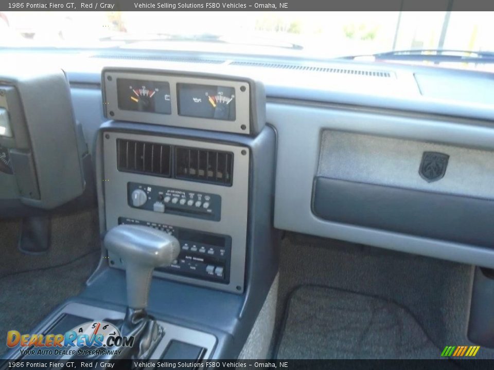 Dashboard of 1986 Pontiac Fiero GT Photo #7