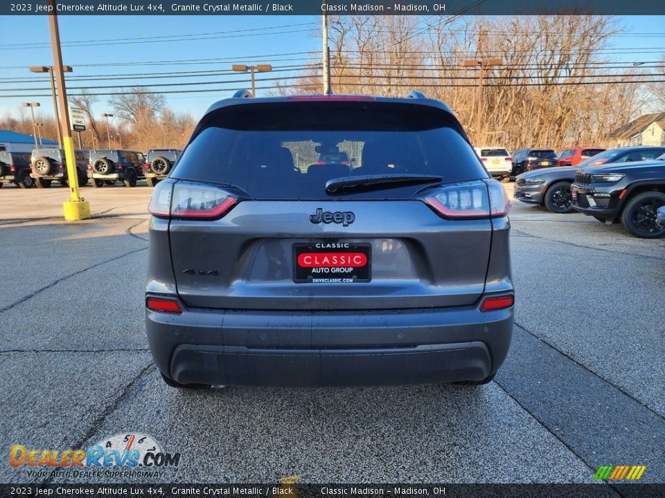2023 Jeep Cherokee Altitude Lux 4x4 Granite Crystal Metallic / Black Photo #10