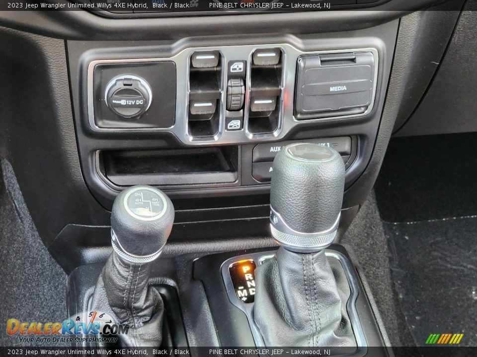 2023 Jeep Wrangler Unlimited Willys 4XE Hybrid Shifter Photo #12