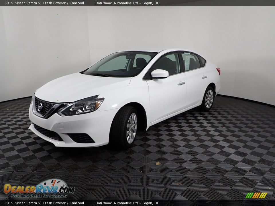 2019 Nissan Sentra S Fresh Powder / Charcoal Photo #5