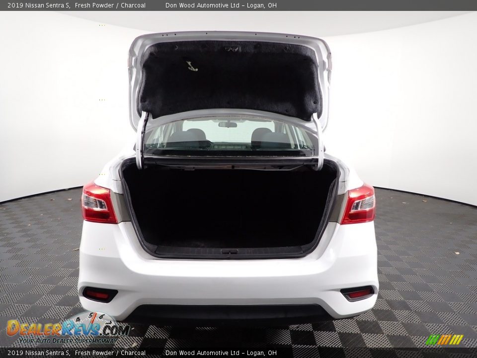 2019 Nissan Sentra S Fresh Powder / Charcoal Photo #8