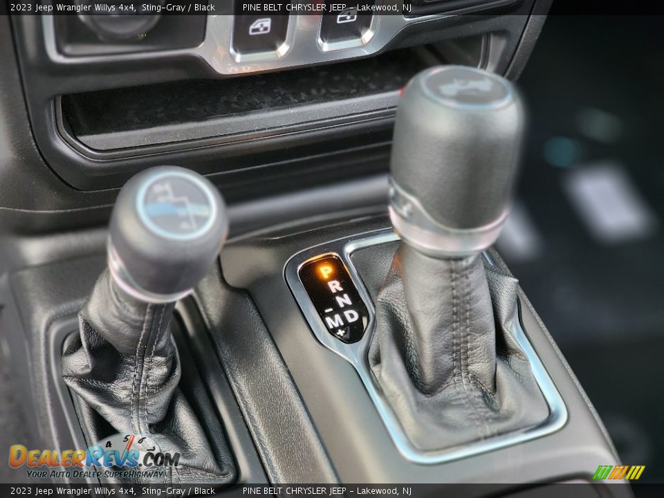 2023 Jeep Wrangler Willys 4x4 Shifter Photo #13