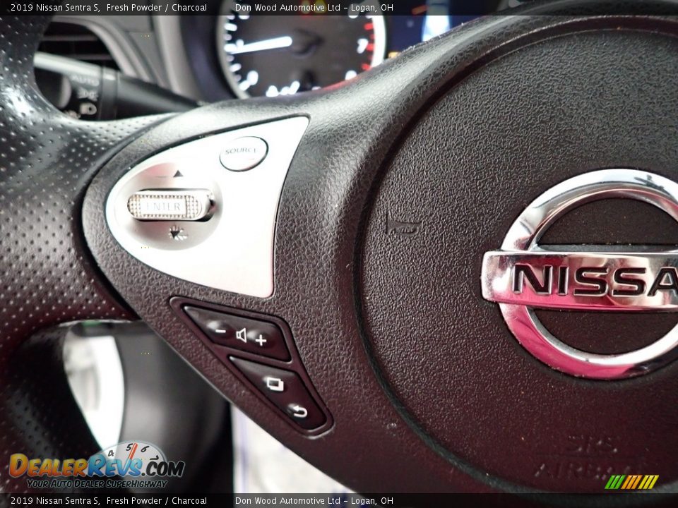 2019 Nissan Sentra S Fresh Powder / Charcoal Photo #16