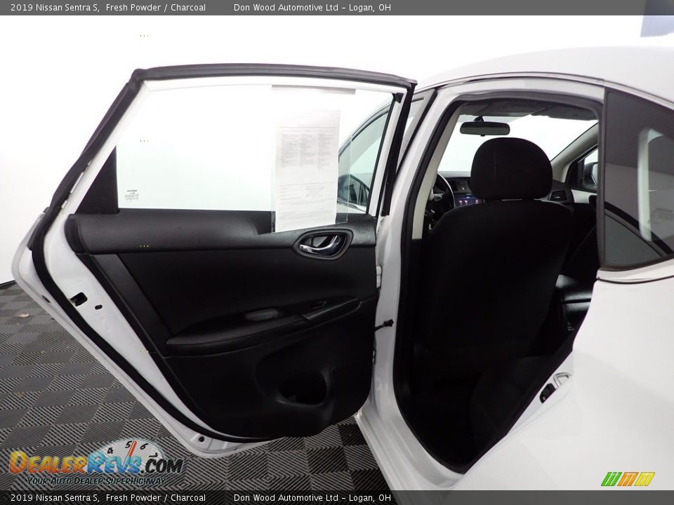 2019 Nissan Sentra S Fresh Powder / Charcoal Photo #22