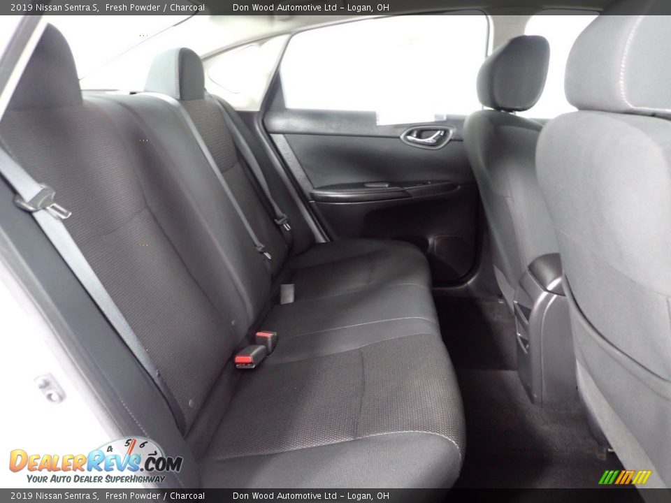 2019 Nissan Sentra S Fresh Powder / Charcoal Photo #28