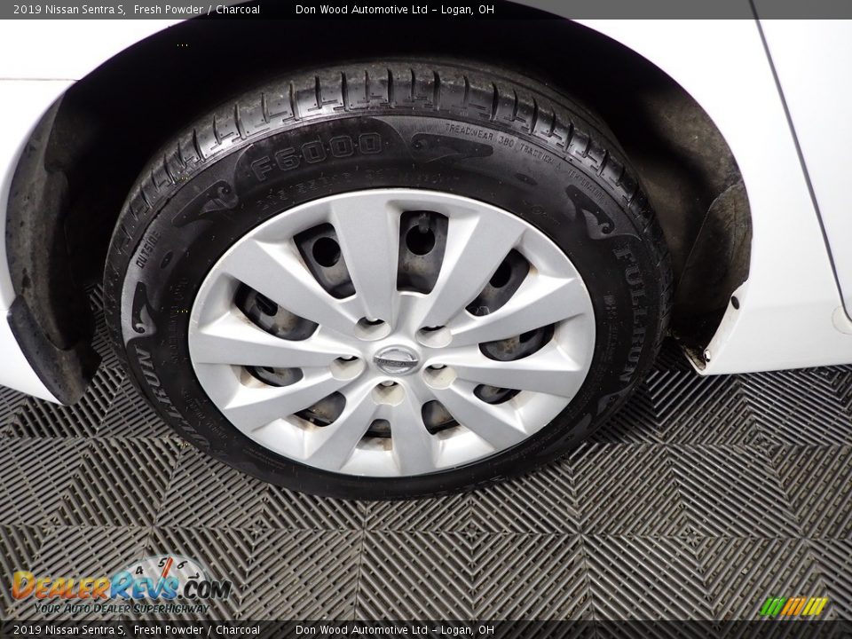 2019 Nissan Sentra S Fresh Powder / Charcoal Photo #29