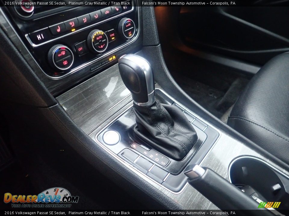 2016 Volkswagen Passat SE Sedan Shifter Photo #24