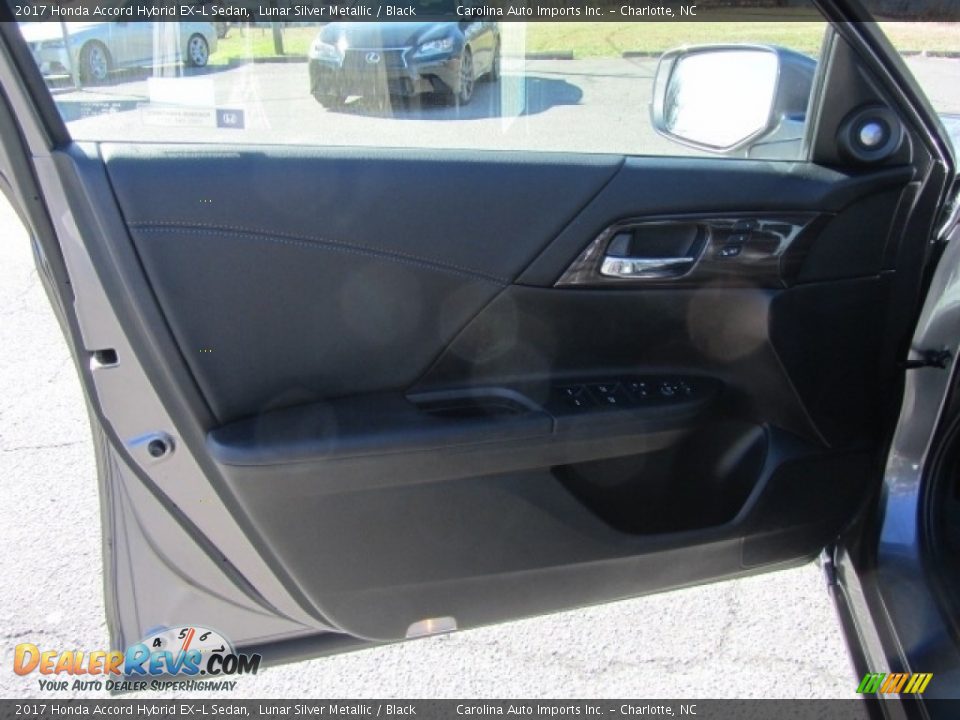 2017 Honda Accord Hybrid EX-L Sedan Lunar Silver Metallic / Black Photo #17