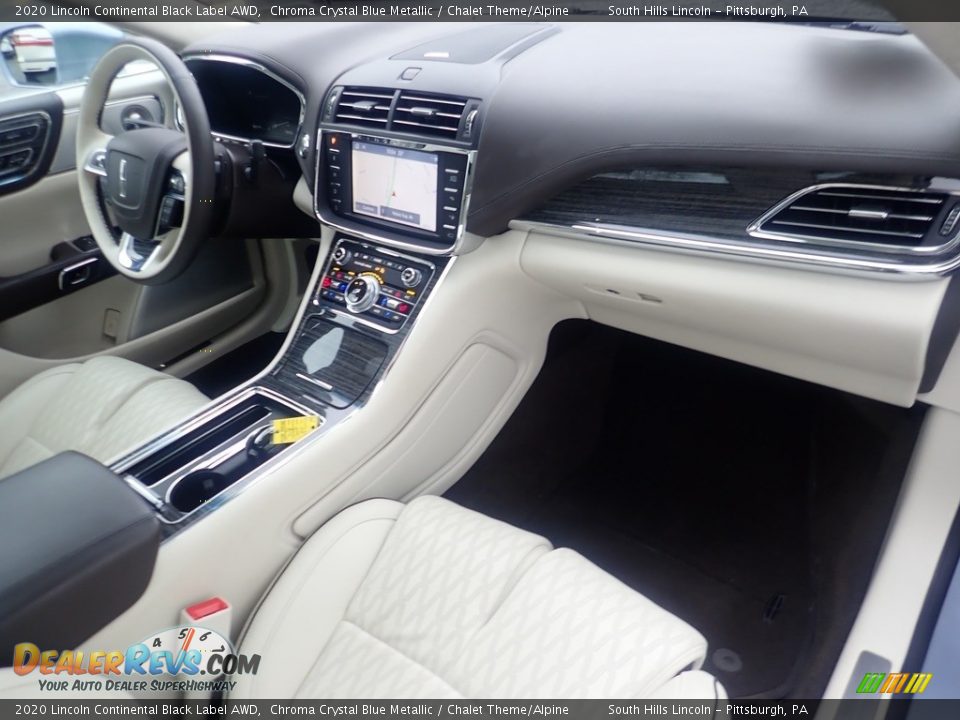 Dashboard of 2020 Lincoln Continental Black Label AWD Photo #12