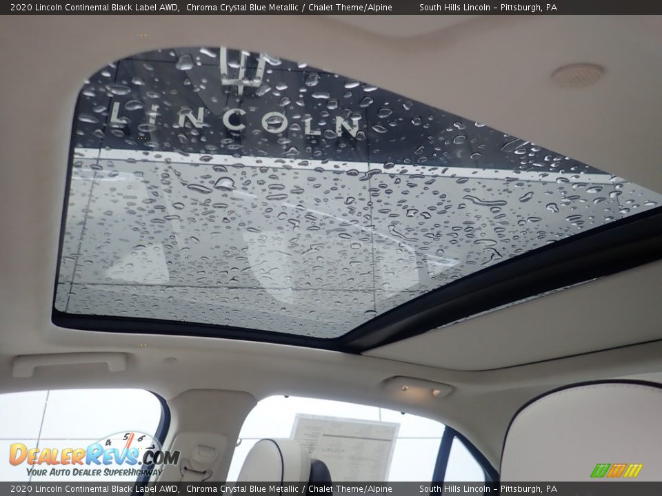 Sunroof of 2020 Lincoln Continental Black Label AWD Photo #20