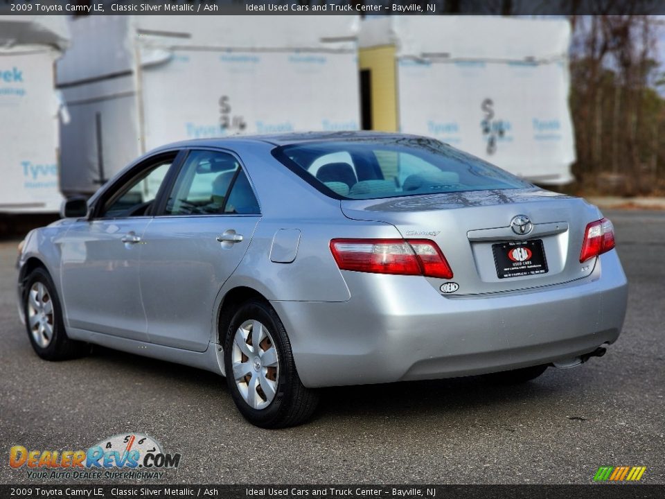 2009 Toyota Camry LE Classic Silver Metallic / Ash Photo #4