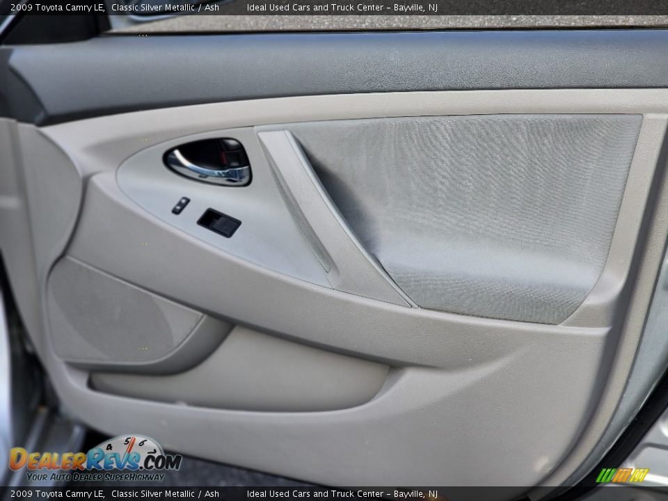 2009 Toyota Camry LE Classic Silver Metallic / Ash Photo #6