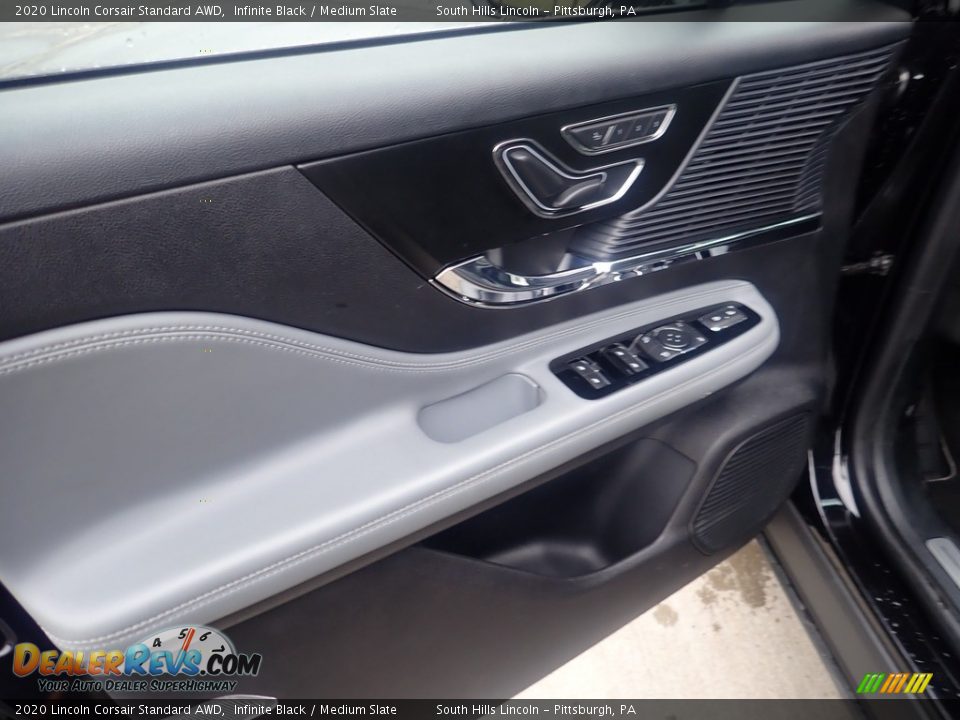 Door Panel of 2020 Lincoln Corsair Standard AWD Photo #19