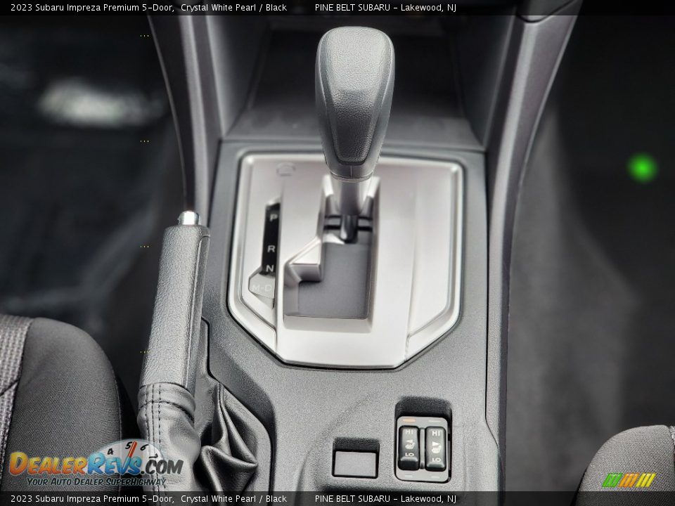 2023 Subaru Impreza Premium 5-Door Shifter Photo #12