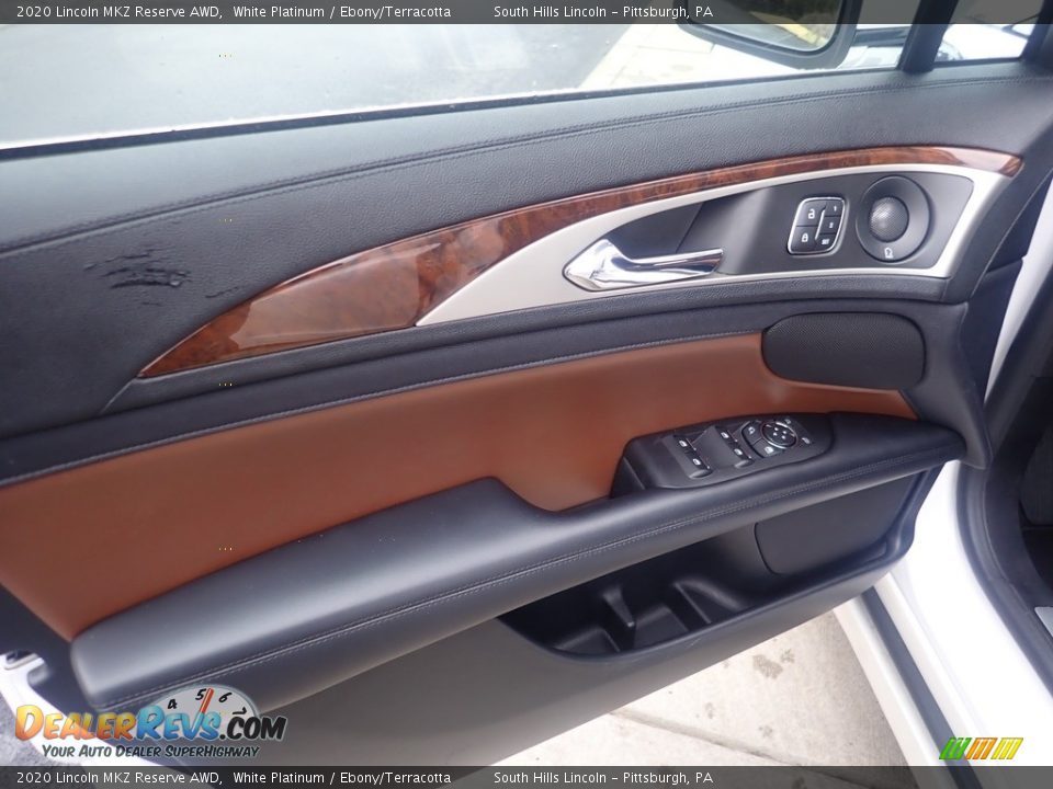 Door Panel of 2020 Lincoln MKZ Reserve AWD Photo #18