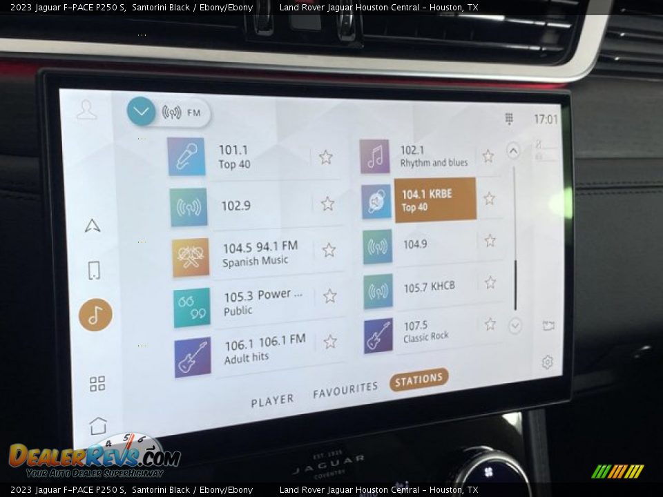 Controls of 2023 Jaguar F-PACE P250 S Photo #21