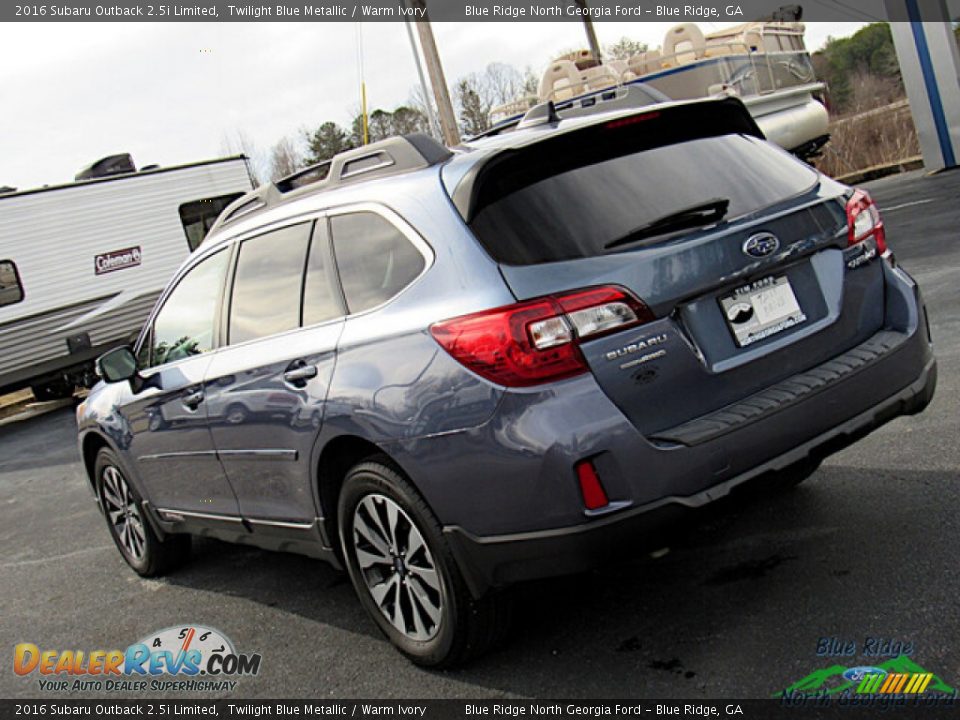 2016 Subaru Outback 2.5i Limited Twilight Blue Metallic / Warm Ivory Photo #27