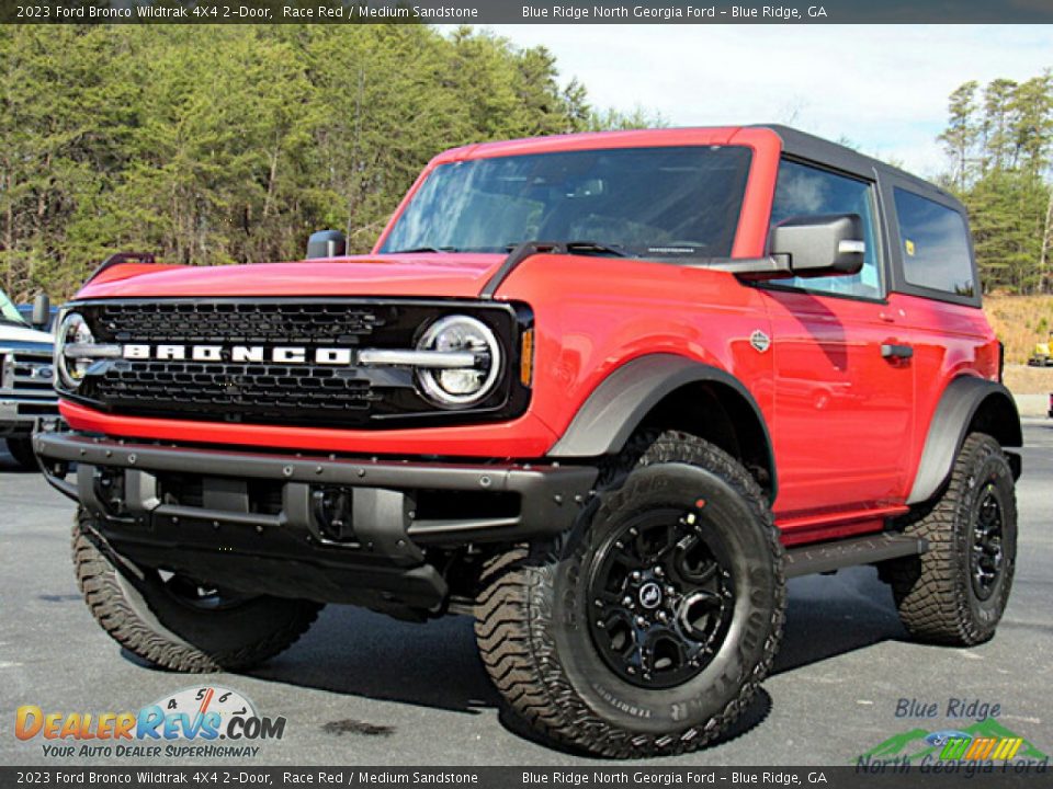 Front 3/4 View of 2023 Ford Bronco Wildtrak 4X4 2-Door Photo #1