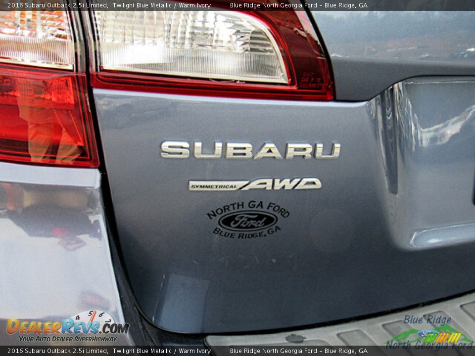 2016 Subaru Outback 2.5i Limited Twilight Blue Metallic / Warm Ivory Photo #28
