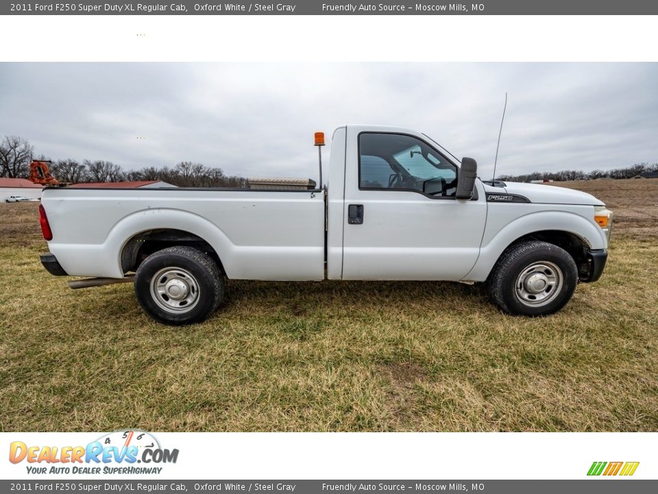 2011 Ford F250 Super Duty XL Regular Cab Oxford White / Steel Gray Photo #3