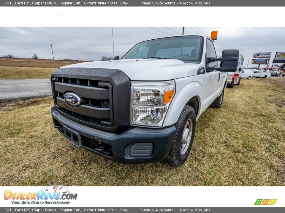 2011 Ford F250 Super Duty XL Regular Cab Oxford White / Steel Gray Photo #8