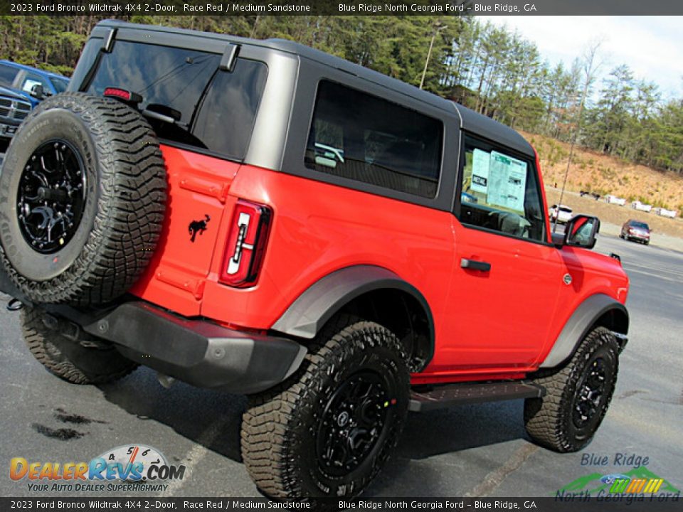 2023 Ford Bronco Wildtrak 4X4 2-Door Race Red / Medium Sandstone Photo #25