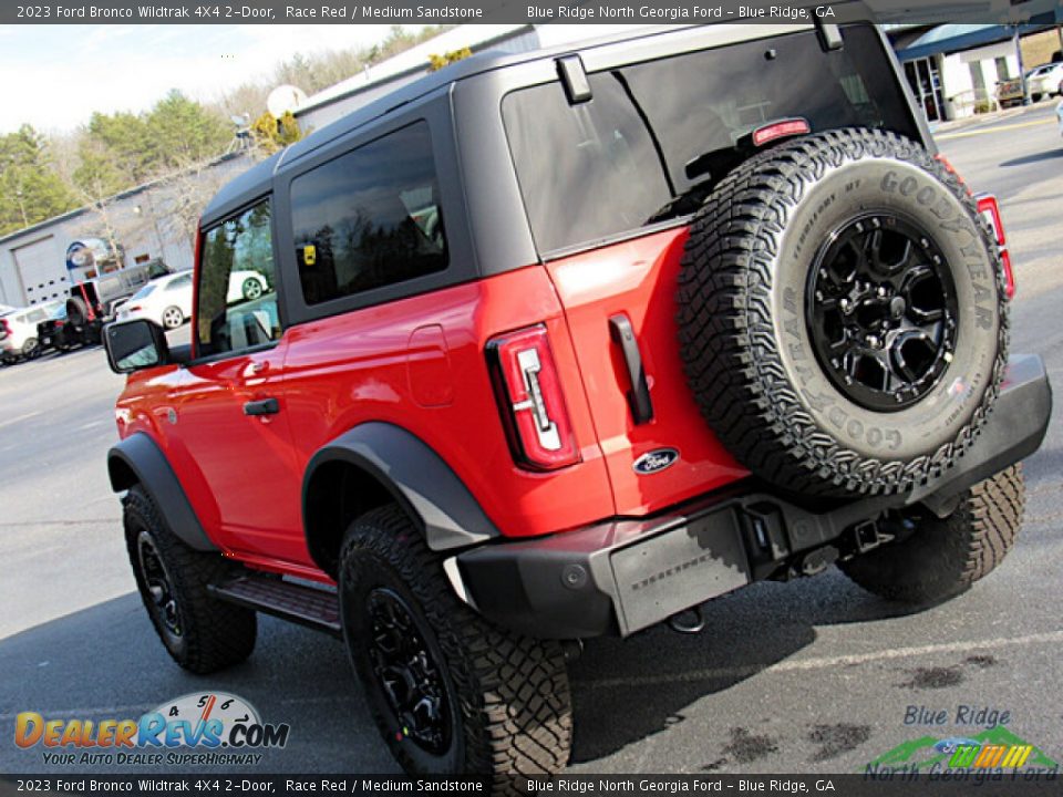 2023 Ford Bronco Wildtrak 4X4 2-Door Race Red / Medium Sandstone Photo #26