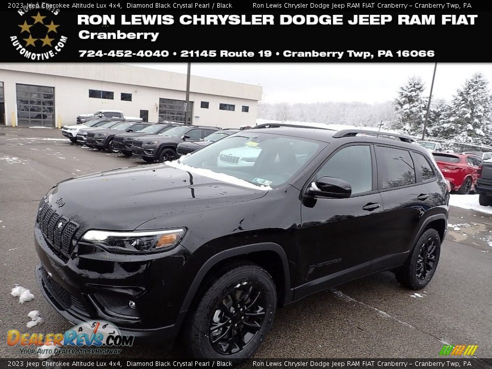 2023 Jeep Cherokee Altitude Lux 4x4 Diamond Black Crystal Pearl / Black Photo #1