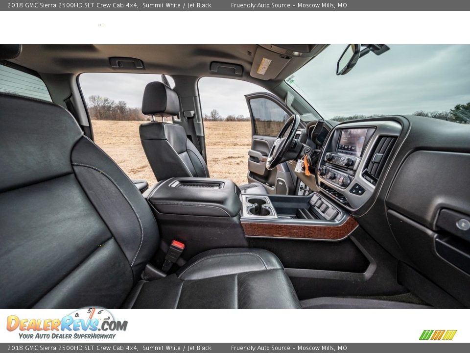 Front Seat of 2018 GMC Sierra 2500HD SLT Crew Cab 4x4 Photo #15