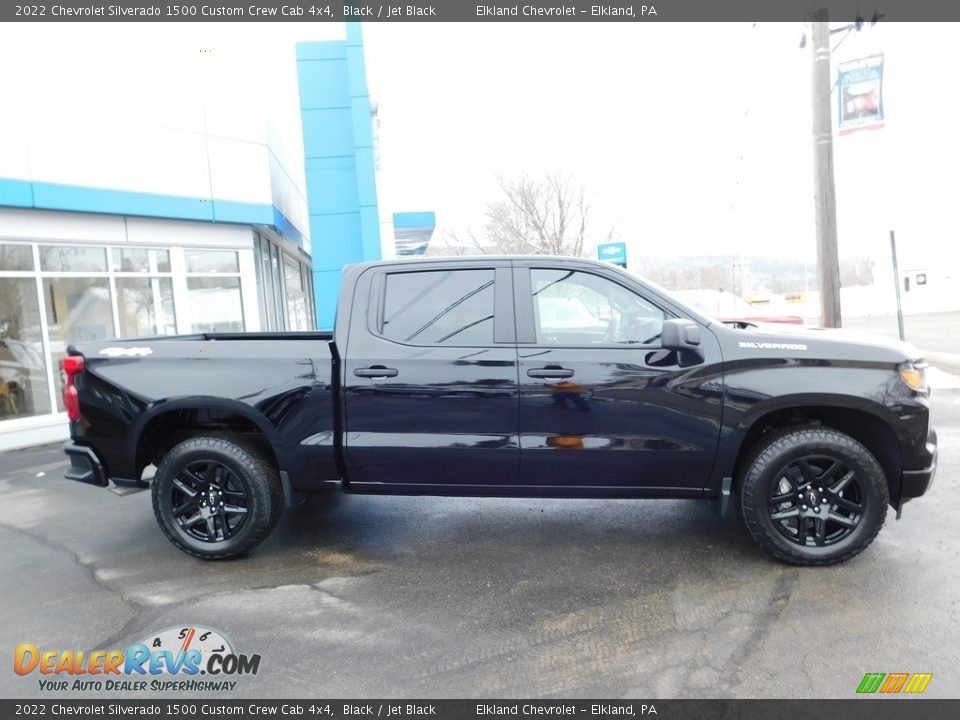 2022 Chevrolet Silverado 1500 Custom Crew Cab 4x4 Black / Jet Black Photo #6