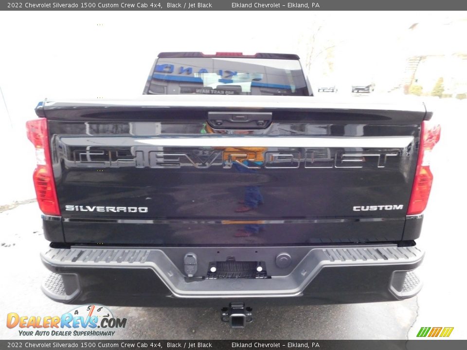 2022 Chevrolet Silverado 1500 Custom Crew Cab 4x4 Black / Jet Black Photo #9