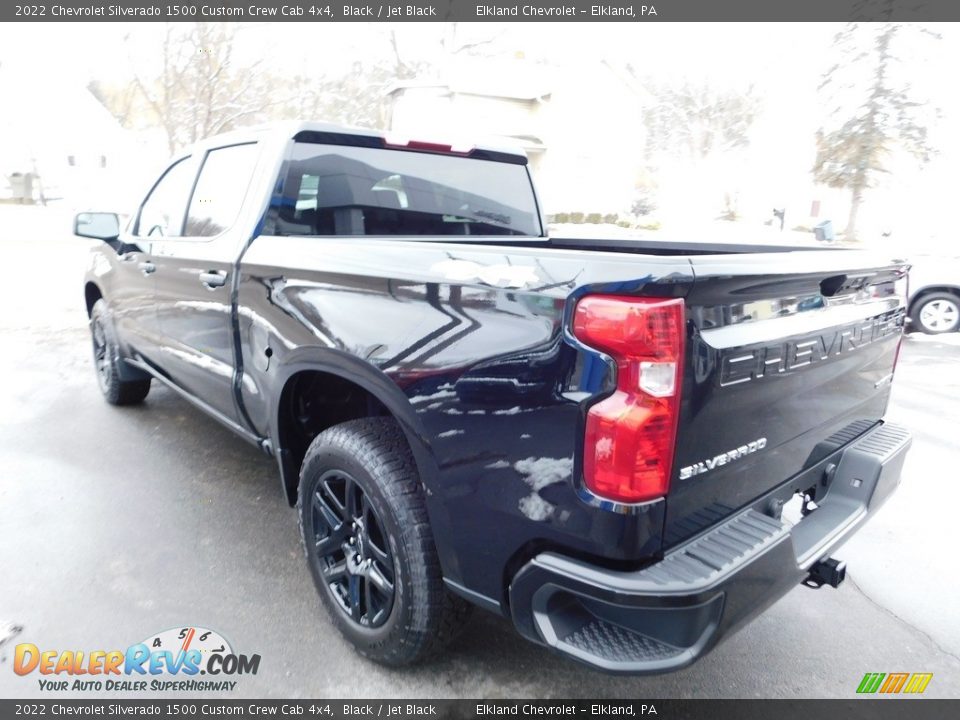 2022 Chevrolet Silverado 1500 Custom Crew Cab 4x4 Black / Jet Black Photo #10