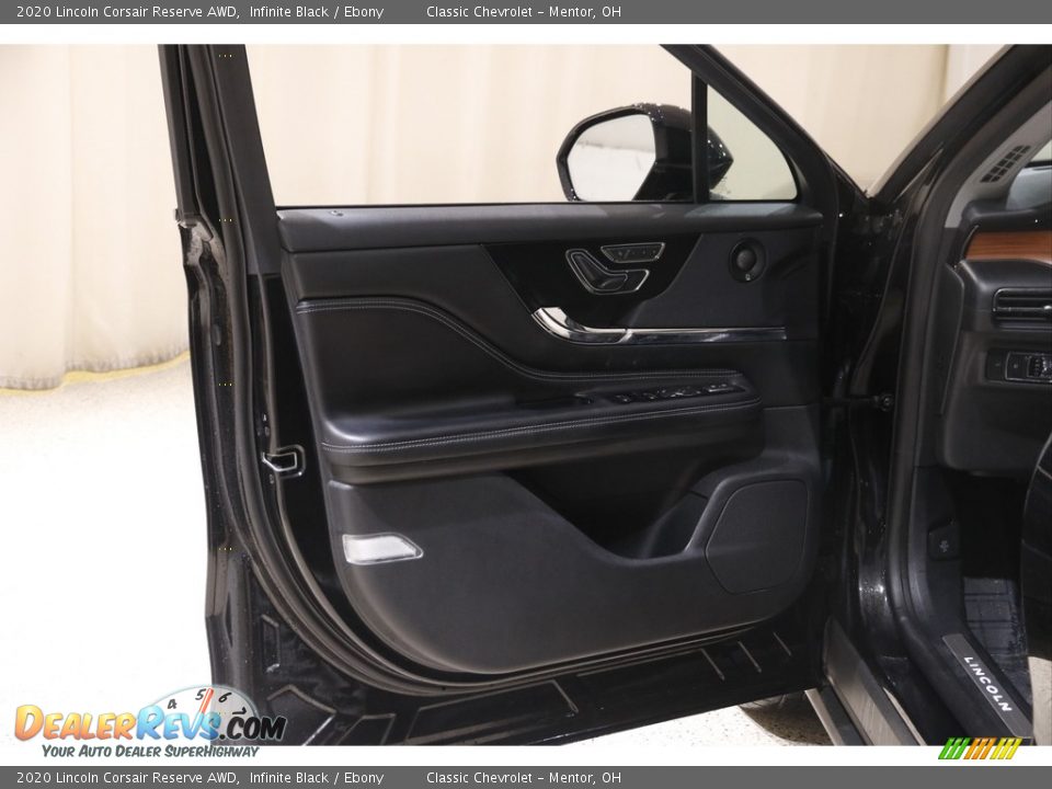 Door Panel of 2020 Lincoln Corsair Reserve AWD Photo #5