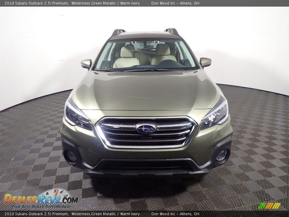 2019 Subaru Outback 2.5i Premium Wilderness Green Metallic / Warm Ivory Photo #4