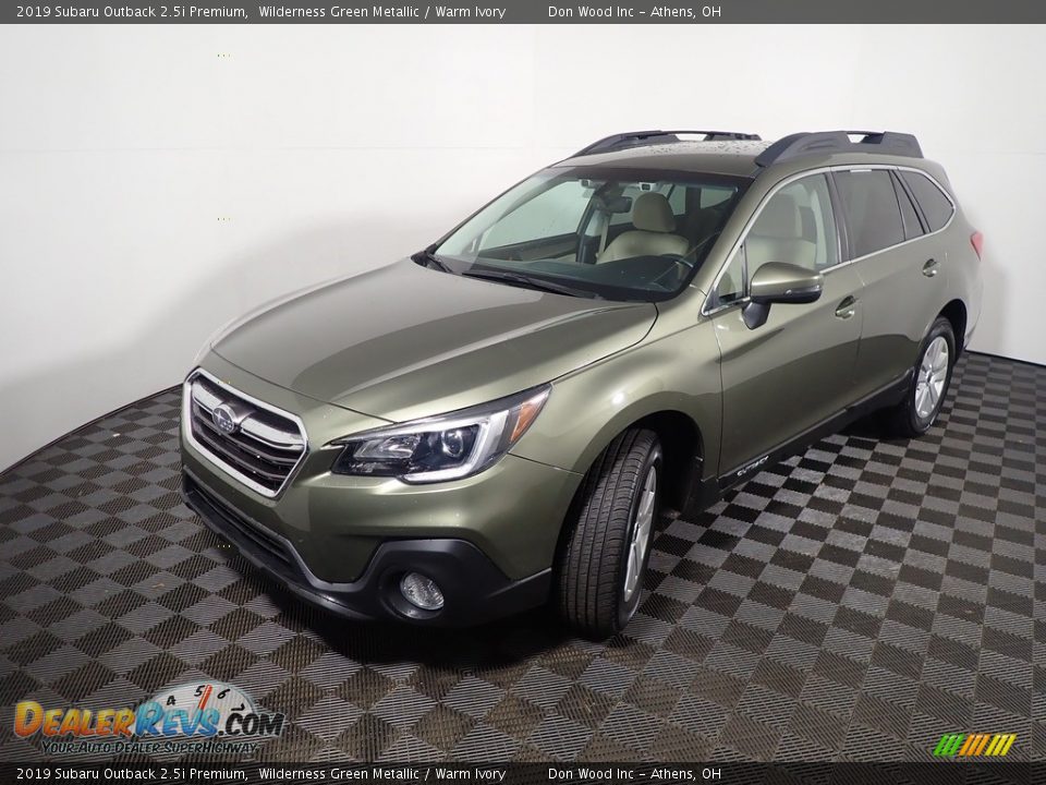 2019 Subaru Outback 2.5i Premium Wilderness Green Metallic / Warm Ivory Photo #8