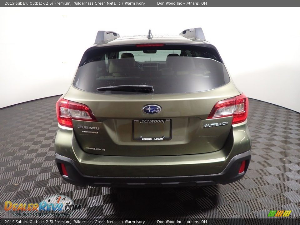 2019 Subaru Outback 2.5i Premium Wilderness Green Metallic / Warm Ivory Photo #11