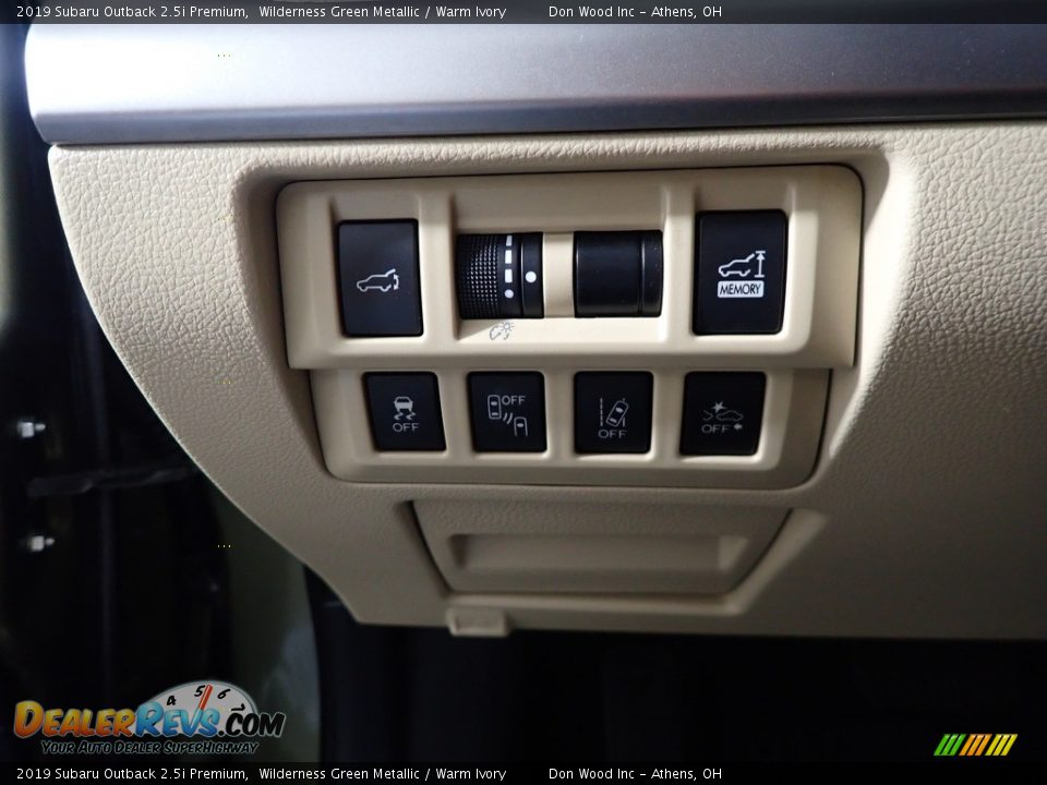 2019 Subaru Outback 2.5i Premium Wilderness Green Metallic / Warm Ivory Photo #28