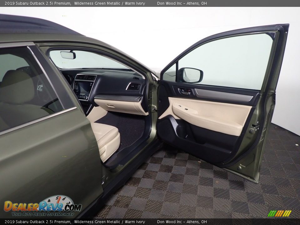 2019 Subaru Outback 2.5i Premium Wilderness Green Metallic / Warm Ivory Photo #35