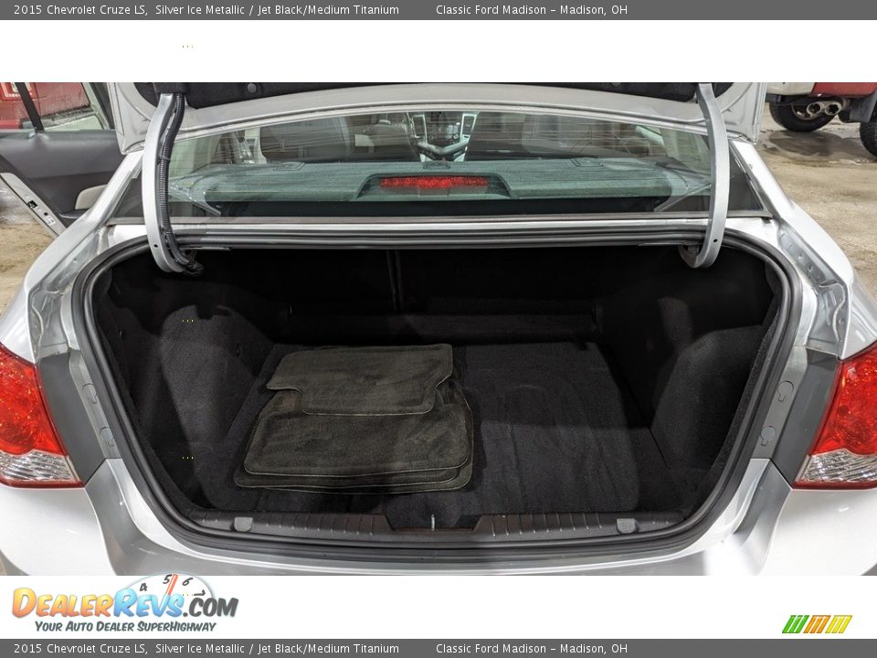 2015 Chevrolet Cruze LS Silver Ice Metallic / Jet Black/Medium Titanium Photo #16