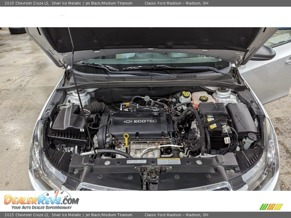 2015 Chevrolet Cruze LS Silver Ice Metallic / Jet Black/Medium Titanium Photo #17