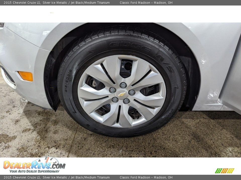 2015 Chevrolet Cruze LS Silver Ice Metallic / Jet Black/Medium Titanium Photo #18