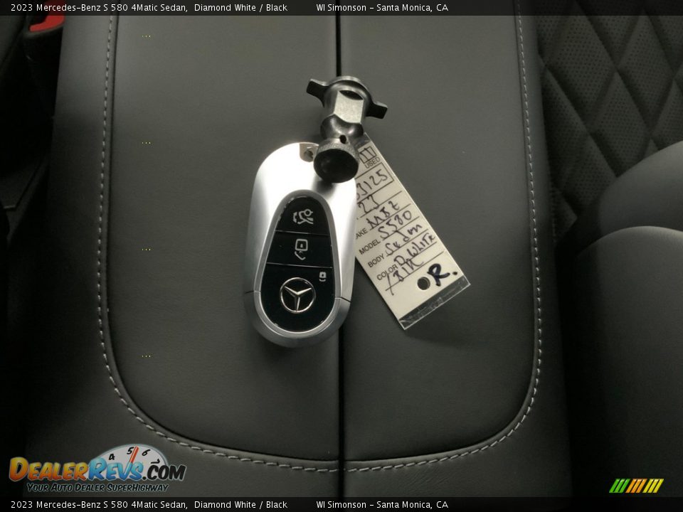 Keys of 2023 Mercedes-Benz S 580 4Matic Sedan Photo #15