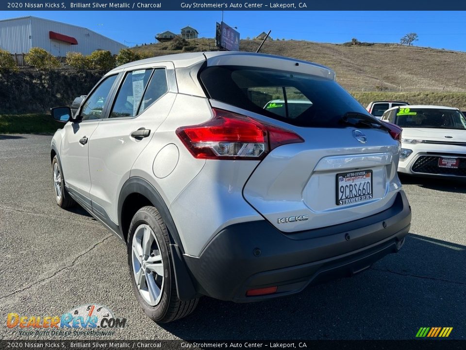 2020 Nissan Kicks S Brilliant Silver Metallic / Charcoal Photo #11