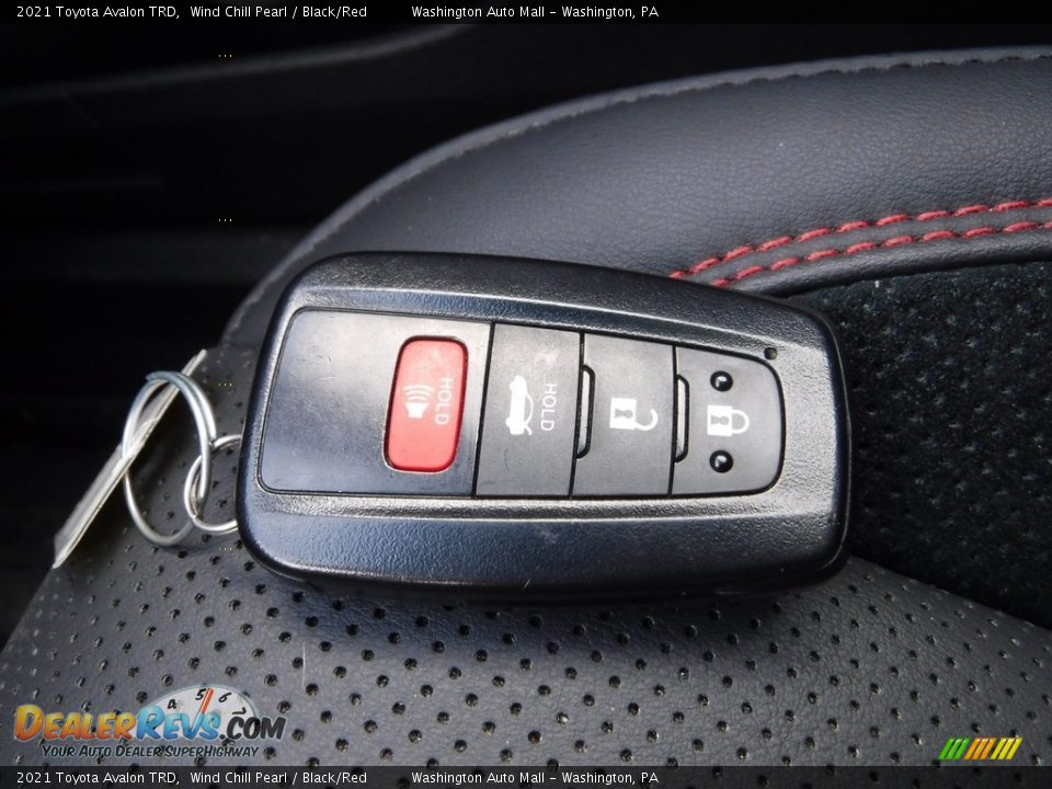 Keys of 2021 Toyota Avalon TRD Photo #32
