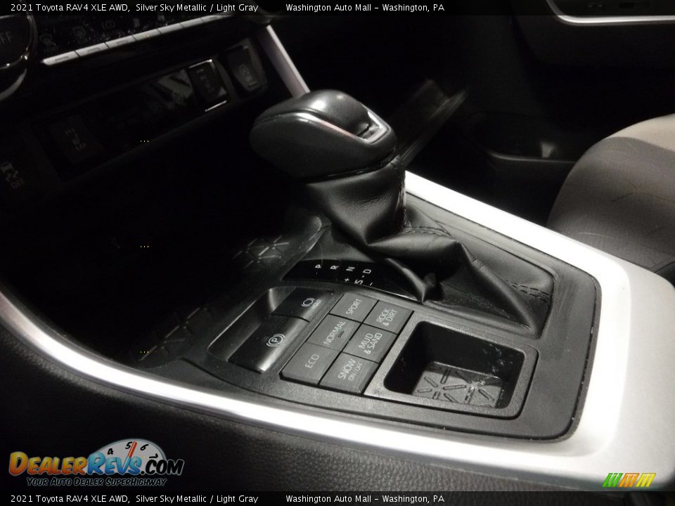 2021 Toyota RAV4 XLE AWD Shifter Photo #19