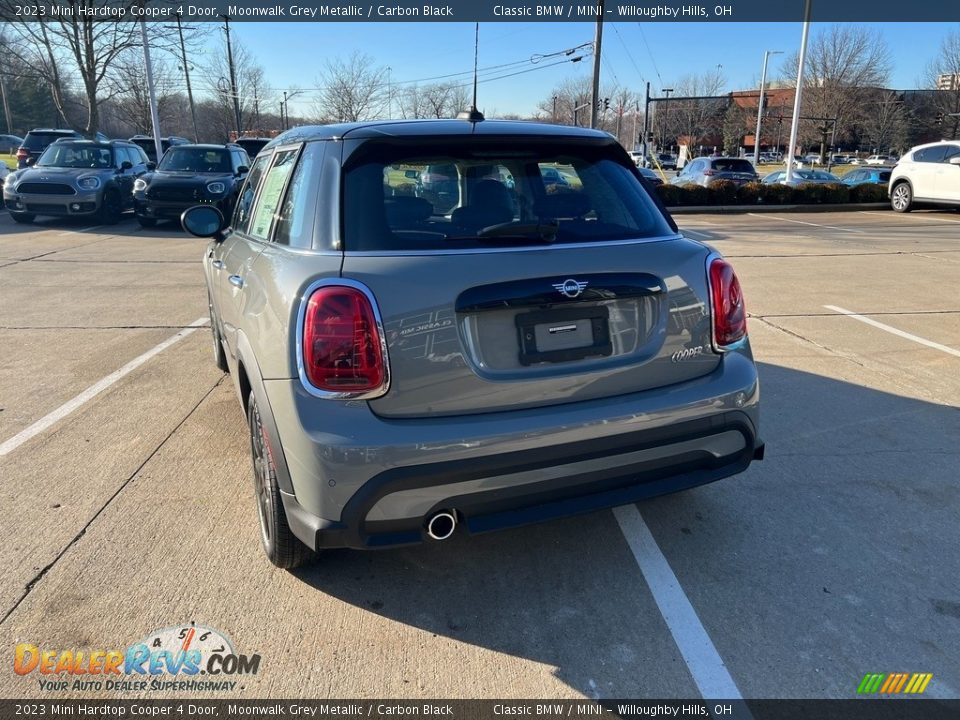 2023 Mini Hardtop Cooper 4 Door Moonwalk Grey Metallic / Carbon Black Photo #3