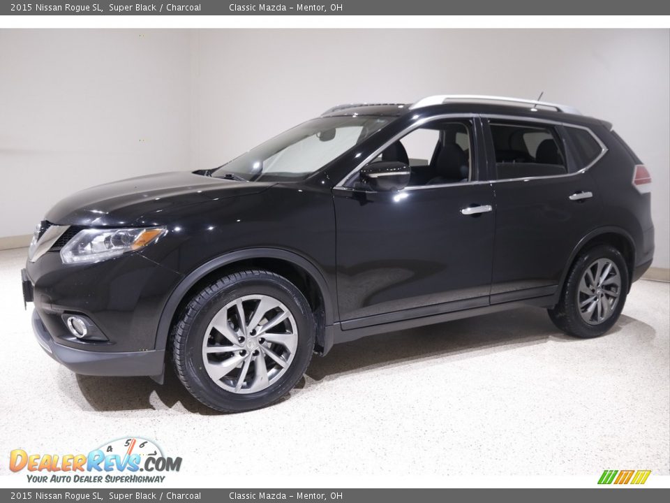 2015 Nissan Rogue SL Super Black / Charcoal Photo #3