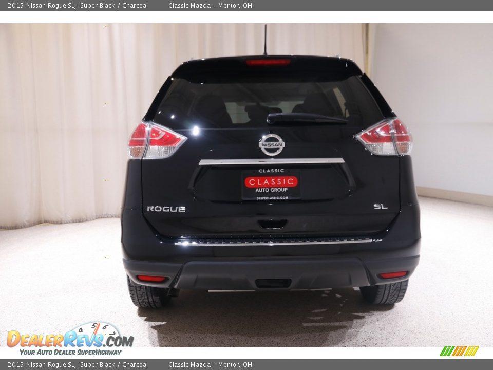 2015 Nissan Rogue SL Super Black / Charcoal Photo #20