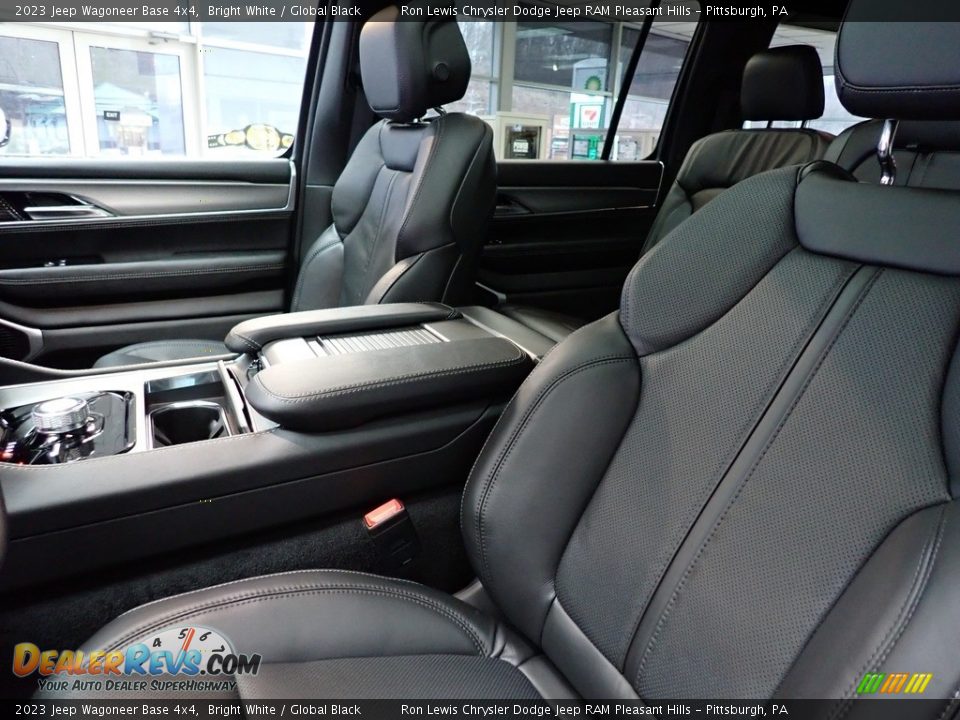 Front Seat of 2023 Jeep Wagoneer Base 4x4 Photo #10