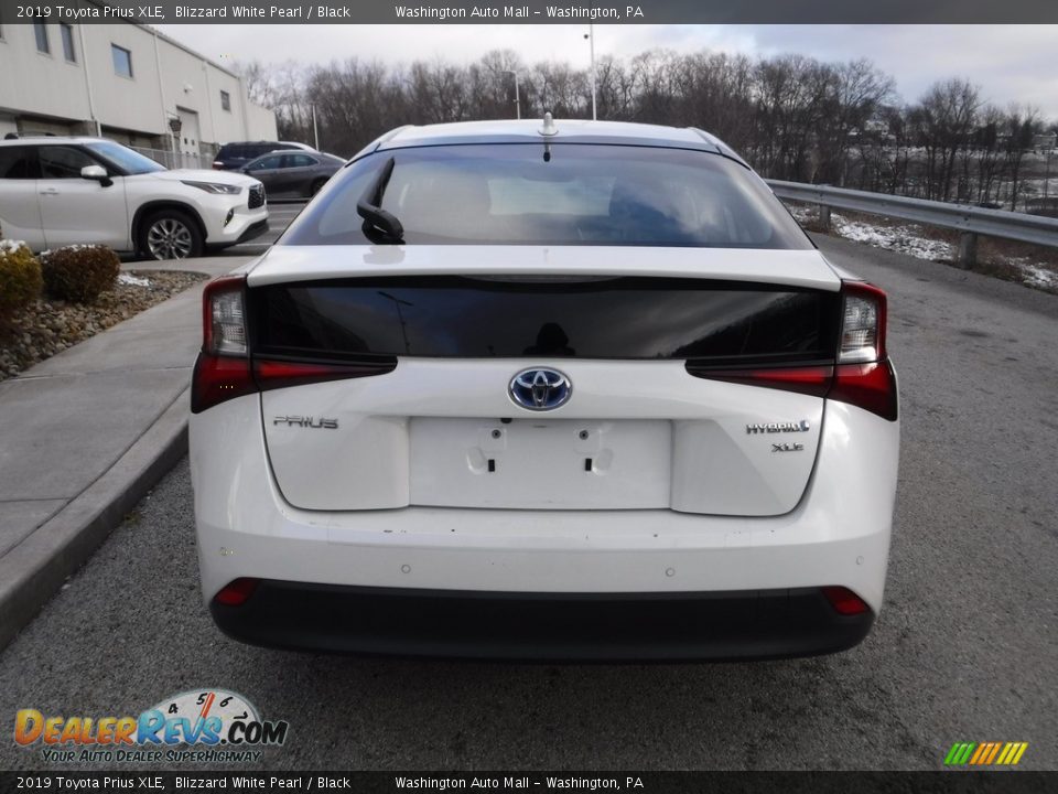 2019 Toyota Prius XLE Blizzard White Pearl / Black Photo #15